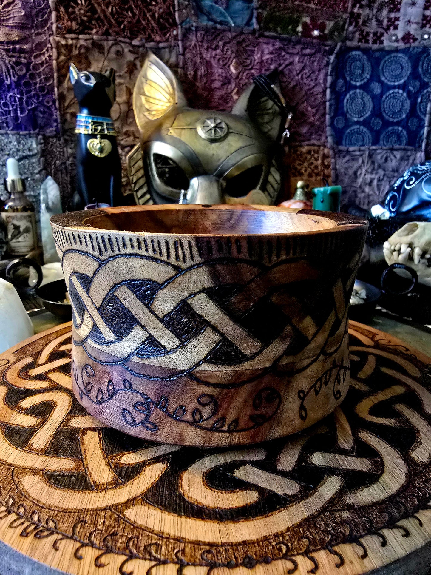 Hand-Burned Celtic Knotwork Mortar & Pestle – Sheesham Rosewood Ritual Set